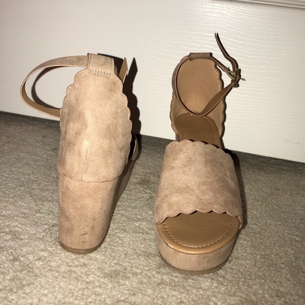 Charlotte Russe taupe wedges - Picture 3 of 4